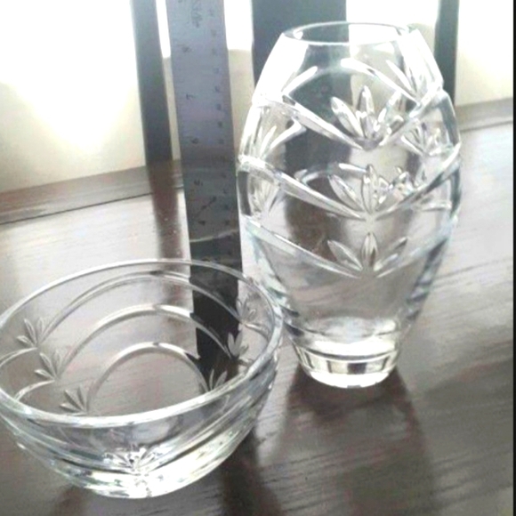 Kathy Ireland Crystal Set Glass Vase & Candy Bowl - Picture 1 of 10